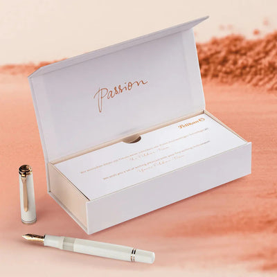 Pelikan Souveran M 600 Fountain Pen - White / Rose Gold Trim - Special Edition