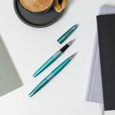 Pilot Metropolitan MR3 Fountain Pen - Aqua Dots