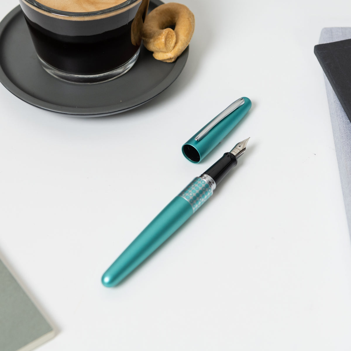 Pilot Metropolitan MR3 Fountain Pen - Aqua Dots