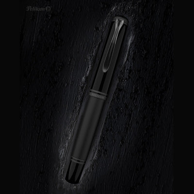 Pelikan Souveran M 809 Fountain Pen - Matte Black - Special Edition