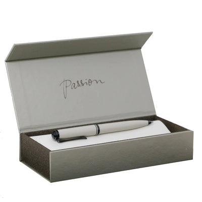 Pelikan Souveran K 670 Ballpoint Pen - Warm Grey