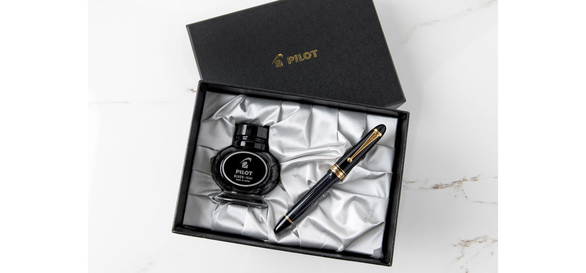 Pilot Custom 823 Fountain Pen - Black