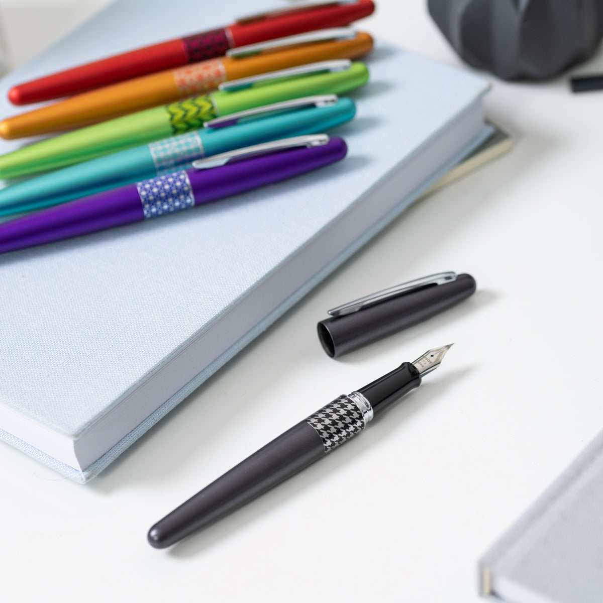 Pilot Metropolitan MR3 Fountain Pen - Grey Houndstooth