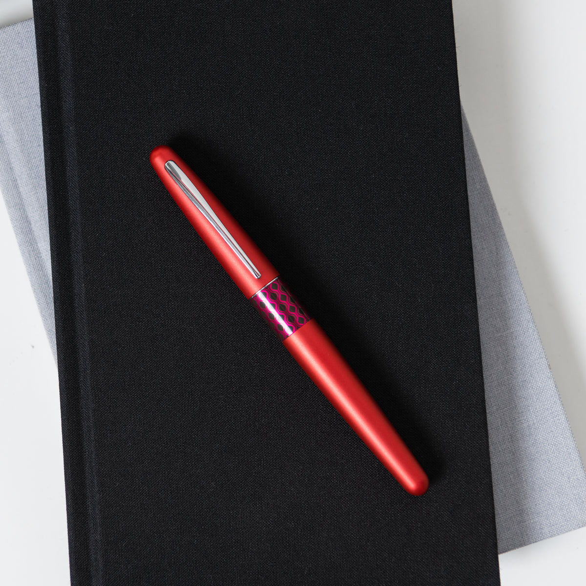 Pilot Metropolitan MR3 Fountain Pen - Red Wave